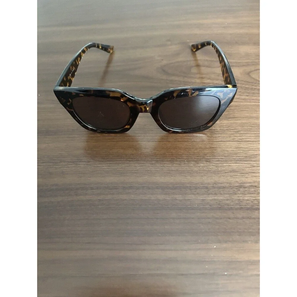 Studio F Sunglasses Women's Brown Tortoise Cat Eye Pre Owned